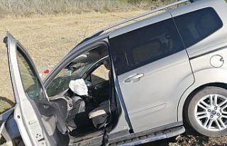 Elazığ’da hafif ticari araçlar çarpıştı:...