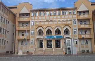 Elazığ’da iki farklı okuldaki iki sınıfta korona...