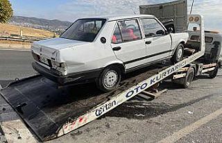 Elazığ’da otomobil kamyona çarptı: 1 yaralı