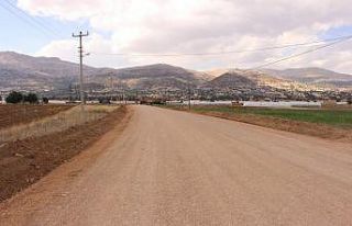 Elmalı Bayındır Mahallesi yolu yenileniyor