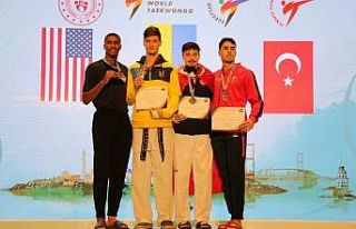 Emre ve Merve’den altın madalya