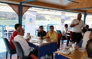 Engelli vatandaşlar tarihi alanları gezdi