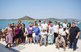 Engelsiz tatilin keyfini çıkardılar