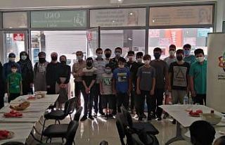 Ensar Vakfı bursiyer öğrenciler ile bir araya geldi