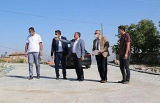 Erciyes Mahallesi’nde kilitli parke çalışması...