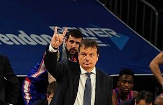 Ergin Ataman: "En iyi mücadeleyi verip kazanarak...