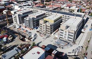 Erzincan’da yapımı devam eden devlet hastanesinin...