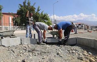 Erzincan’da yol ve kaldırım çalışmaları devam...