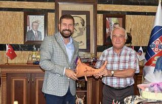 Eski Meclis Başkanı Cemil Çiçek Sındırgı’yı...