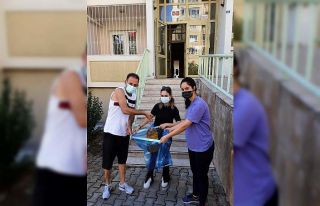 Evlerden toplanan atıklar geri dönüşüme kazandırılıyor