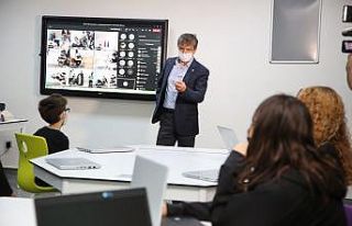 Fen ve Teknoloji Lisesi açılış dersini, Prof....