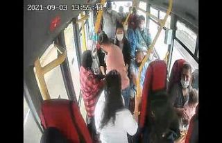 Fenalaşan genci minibüs şoförü hastaneye yetiştirdi