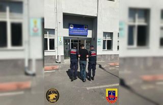FETÖ üyeliğinden aranan 3 şahıs saklandıkları...
