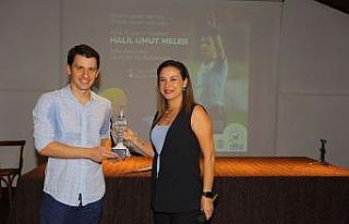 FIFA kokartlı hakem Umut Meler EFEST’te