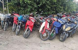 Finike’de motosiklet denetimi