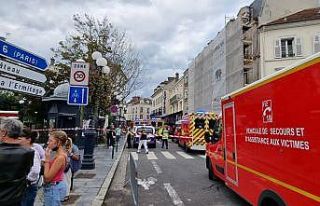 Fransa’da bir sürücü iki restorana daldı: 6...