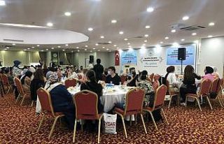 Gaziosmanpaşa’da belediyenin kurslarına katılan...