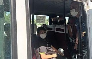 Gediz’de okul servis araçları ve toplu taşım...