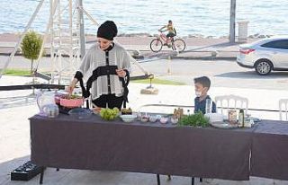 Gemlik’te zeytinli tatlar yarıştı