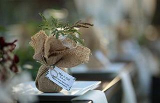 Genç akademisyenlerden çevreci nişan hediyesi