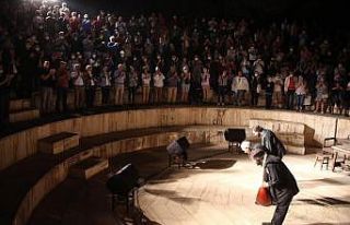 Genco Erkal Selçuk’ta