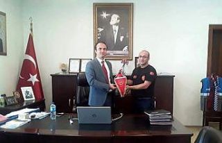 Gönüllü itfaiyecilere sertifika