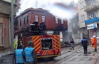 Gün ağardığında yanan konağın harabeye dönen...