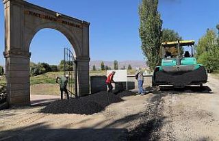 Hacı Hafız Mezarlığı yoluna sıcak asfalt döküldü
