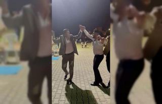 Halay çekerken kalp krizi geçiren yaşlı adam hayatını...