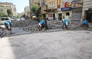 Haliliye Belediyesinden iki mahallede parke çalışması