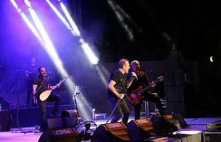 Haluk Levent konserine Özel Denizli Cerrahi Hastanesi’nden...
