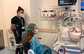 Hamilelik döneminde koronavirüse yakalanan anneye...