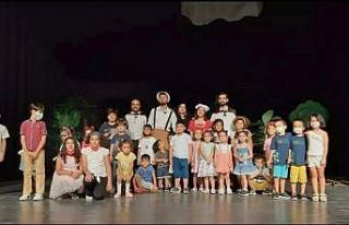 Hansel ve Gretel’in orman maceraları oyunu büyük...