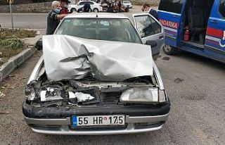 Hastane dönüşü kaza: 3 yaralı
