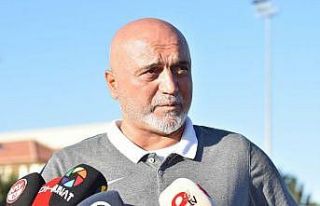 Hikmet Karaman: "Trabzonspor maçından 3 puan...