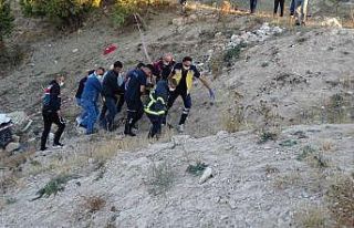 Hisarcık’ta otomobil uçuruma yuvarlandı: 1 ölü,...