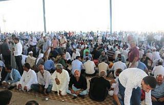 İki aşiret arasında taşlı sopalı kavga ile başlayan...