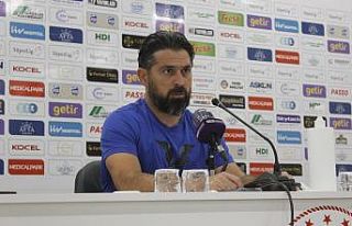 İlhan Palut: “Oynadığımız oyuna bakarsak dengeli...