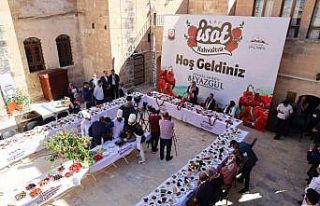 İsot’un kırk çeşidi “İsot kahvaltısı”...