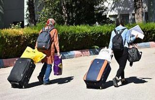 Isparta’da öğrenciler yurtlara yerleşmeye başladı