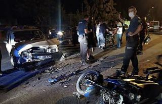 Isparta’da otomobil ile motosiklet çarpıştı:...