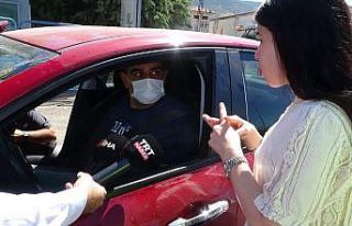 Isparta’da polis işitme engelli sürücü ve yolculara...