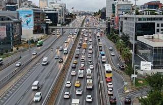 İstanbul’da yağışlar trafiği vurdu, yoğunluk...