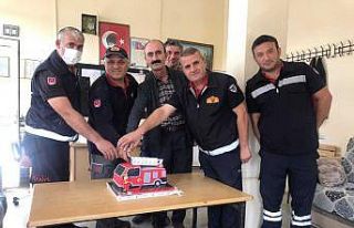 İtfaiyecilere pastalı kutlama