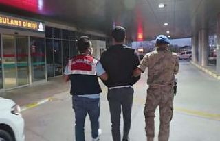 İzmir merkezli FETÖ operasyonunda 100 şüpheli...