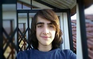 İzmir’de devrilen motosikletin genç sürücüsü...