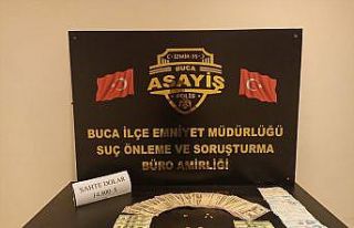 İzmir’de sahte dövizle kuyumcuyu dolandırdılar