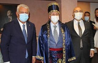 İzmir’in ahisi şed kuşandı