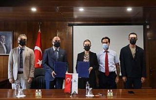 İzmir’in iki köklü kurumundan iş birliği protokolü