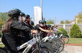 İzmitli gençler pedalları sağlık için çevirdi